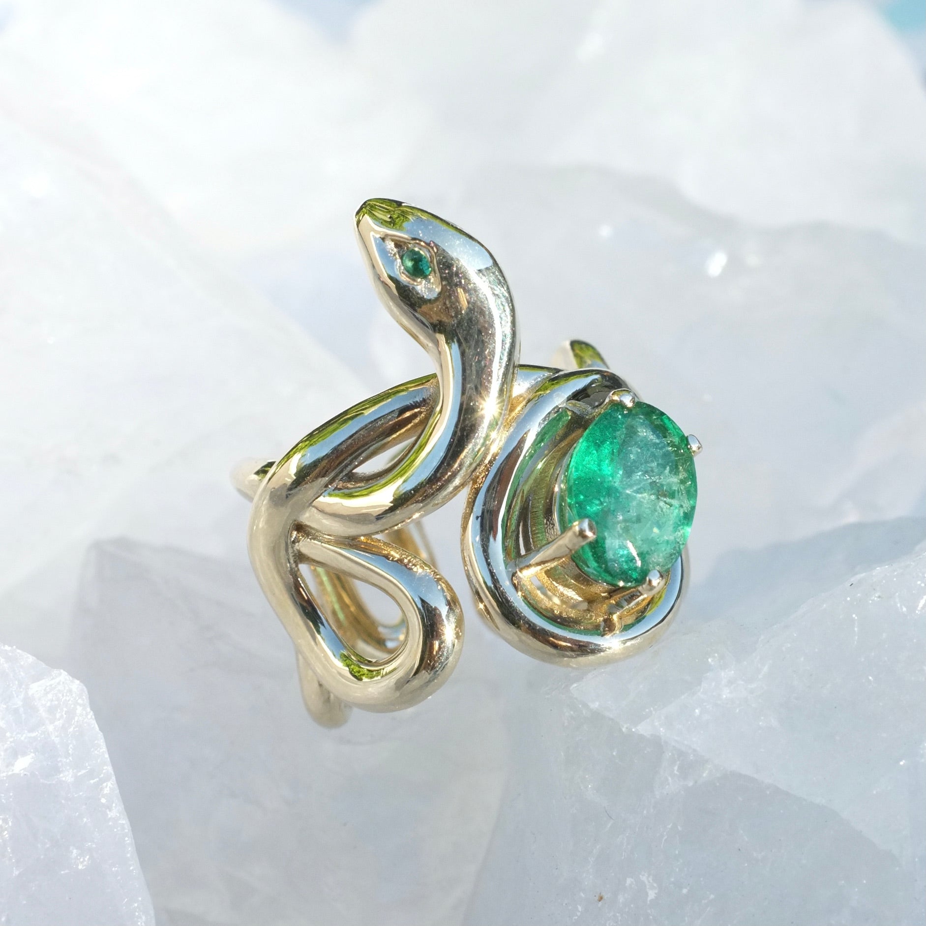 Emerald Snake Ring