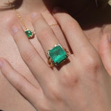Brazilian Emerald Willow Double Band Ring photographed on a model